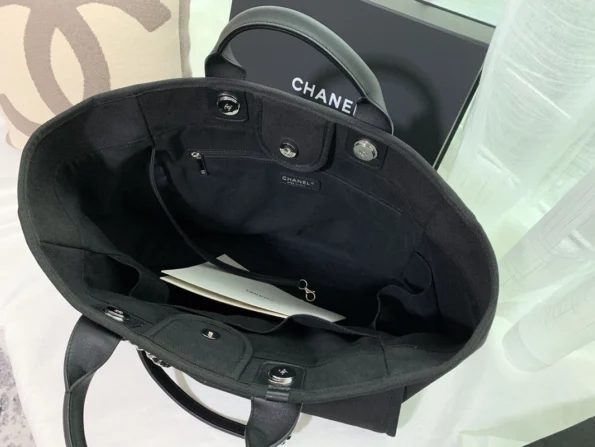 Chanel Tote Bag